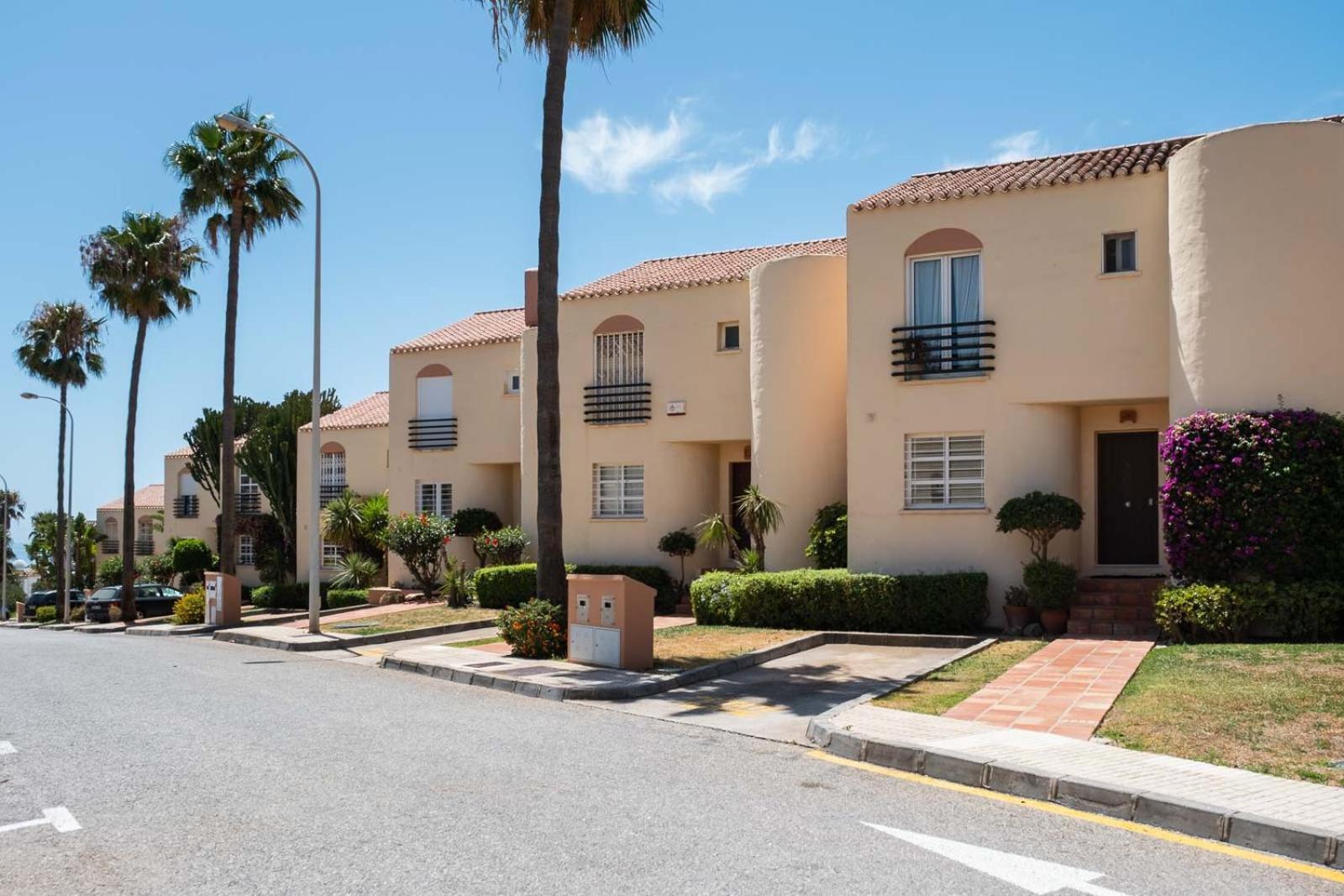 Family & Beach Apartments Mijas Costa & Fuengirola By Alfresco Stays El Faro Exterior foto