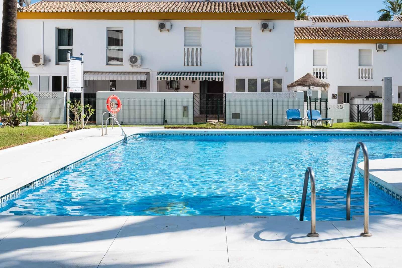 Family & Beach Apartments Mijas Costa & Fuengirola By Alfresco Stays El Faro Exterior foto